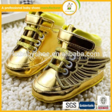 2016 el nuevo oro de la alta calidad del diseño de la venta caliente del estilo nuevo se va volando los deportes superiores de la tapa calza los zapatos del niño